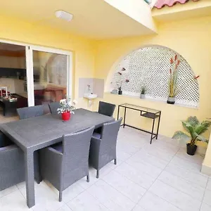 Apartamento Mare B12 By Tenerife & Sales, Costa Adeje (Tenerife)